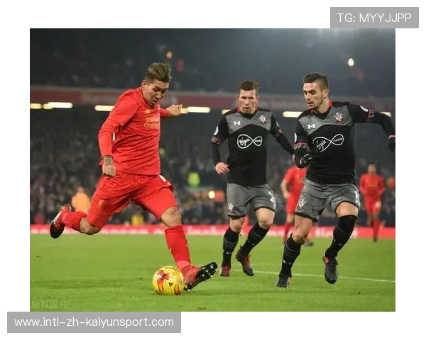 球星参与夜间体能赛，冲刺与持久跑结合被视为体能标配