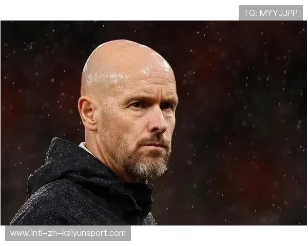 曼联的失利：滕哈格的换人调整引争议，滕哈格执教风格